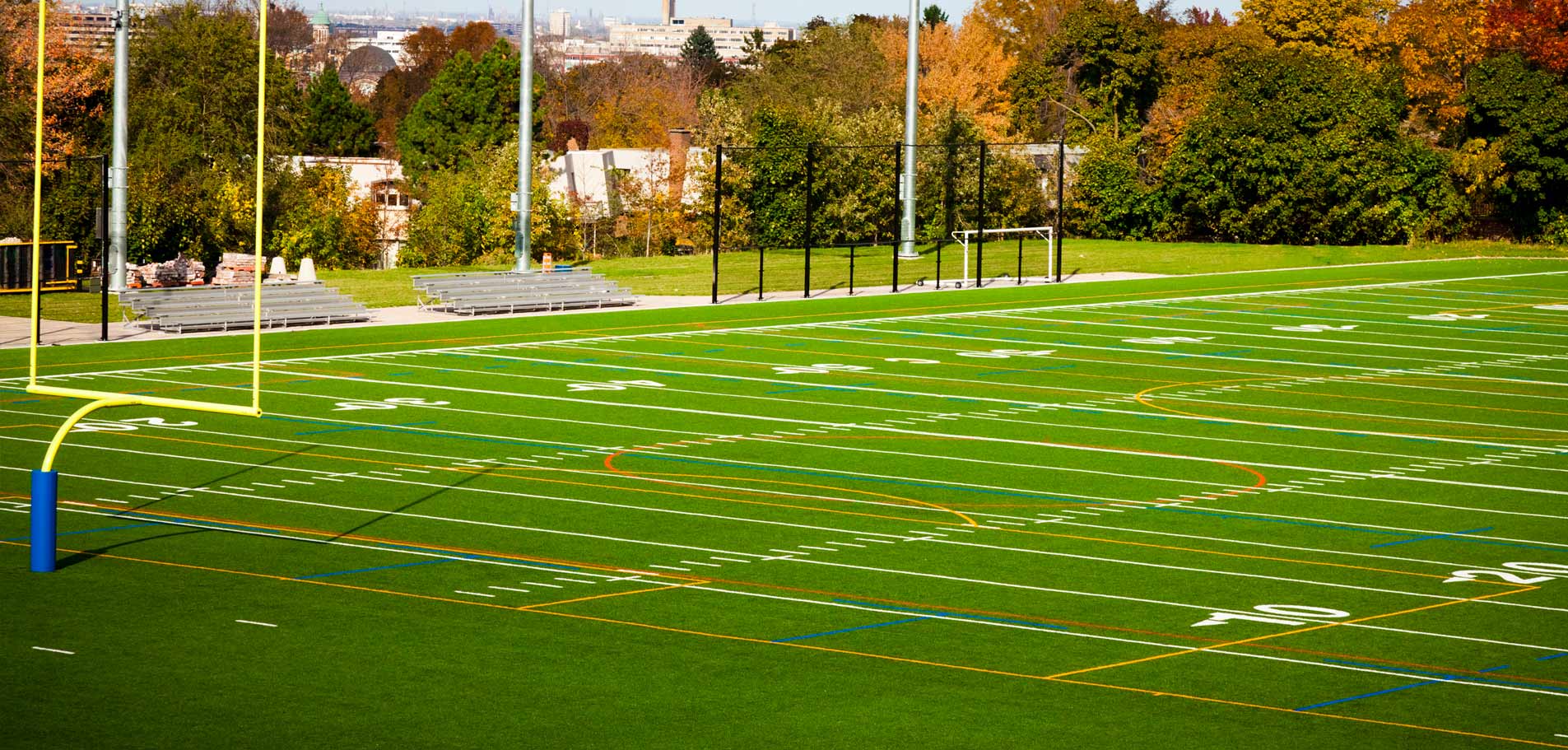 ملاعب كرة القدم الأمريكية
